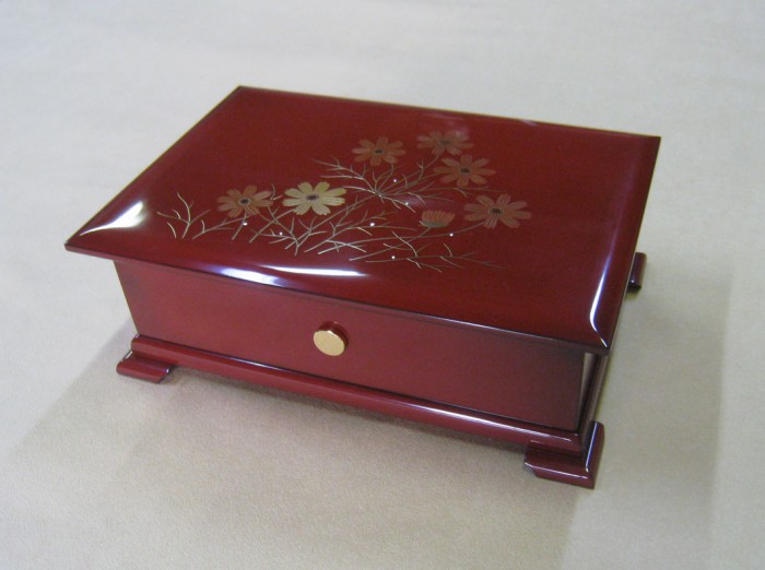 まる又漆器店 / 漆蒔絵オルゴール “癒しの玉手箱”